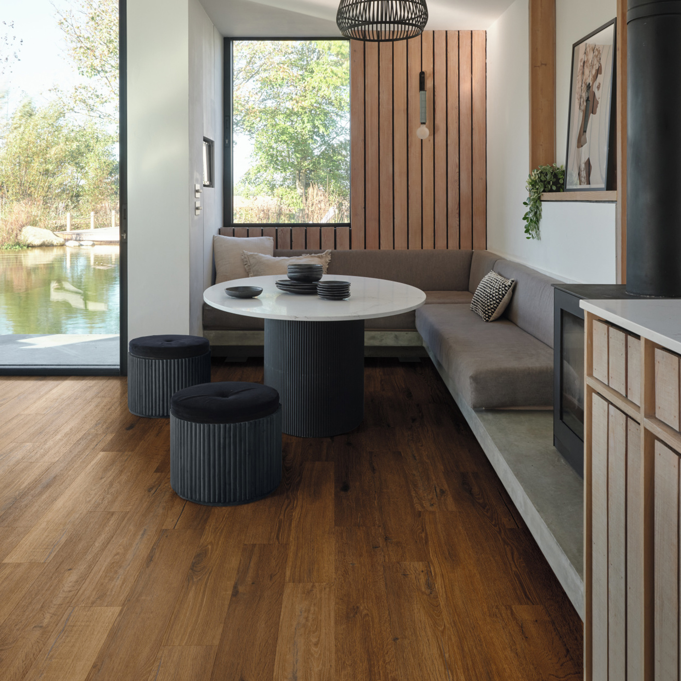 Calm, minimal dining space featuring Russet Character Oak KP163 | SCB-KP163 floors from the Knight Tile collection